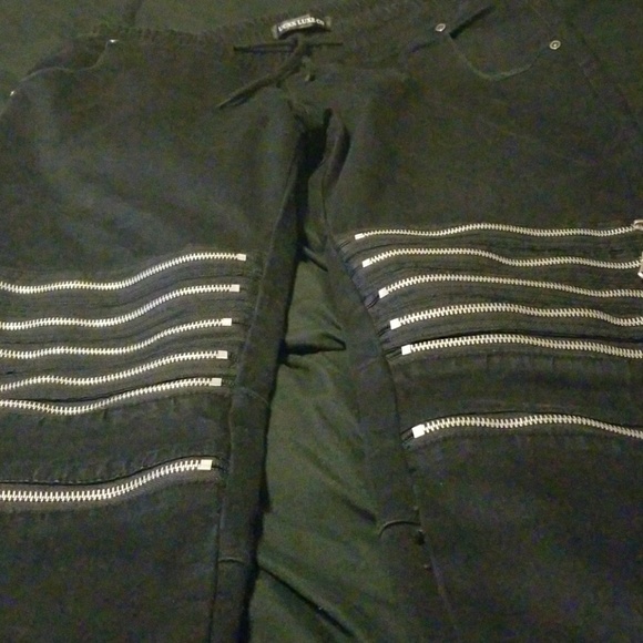 UCXX jeans - Picture 2 of 3